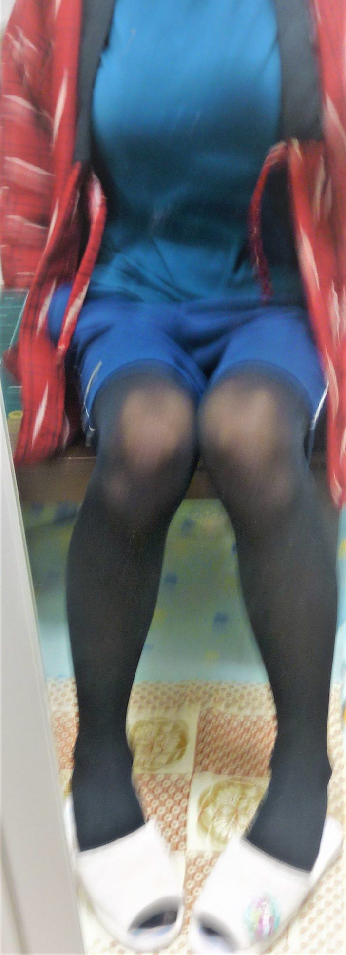 【エロ画像】美人素人まんさん、ネットにお尻晒すも後ろの奴に全部持ってかれるｗｗｗ