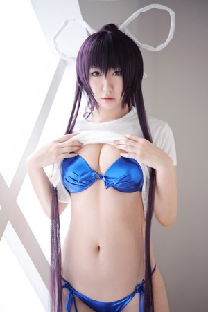 【エロ画像】お尻とふとももの肉付きが絶妙にエロいコスプレイヤー画像！