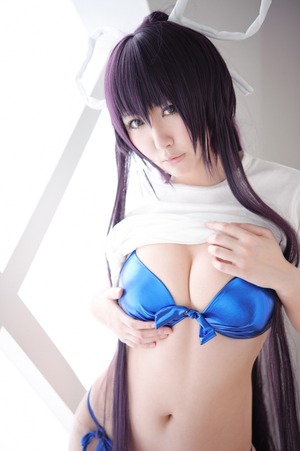 【エロ画像】お尻とふとももの肉付きが絶妙にエロいコスプレイヤー画像！